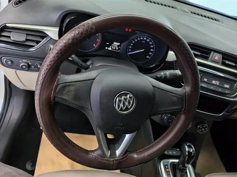 Buick Excelle 2021 — фото 15