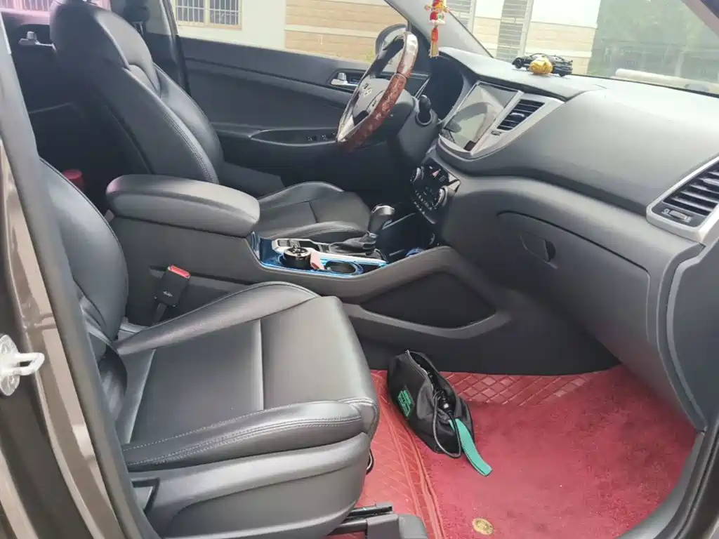 Hyundai Tucson 2017 — фото 25