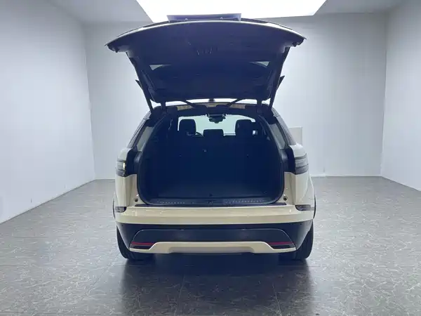 Land Rover Range Rover Velar 2024