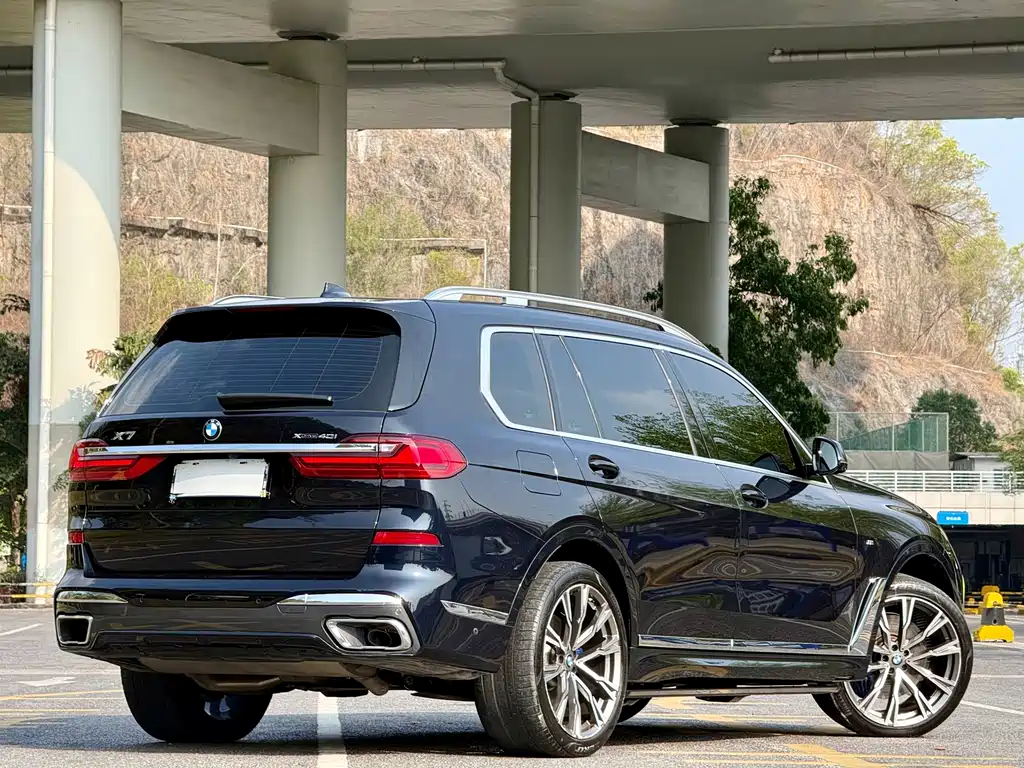 BMW X7 2022 — фото 24