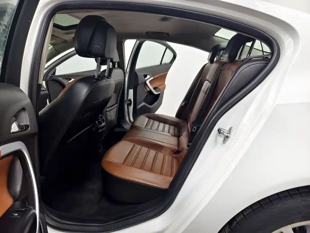Buick Regal 2015 — фото 13