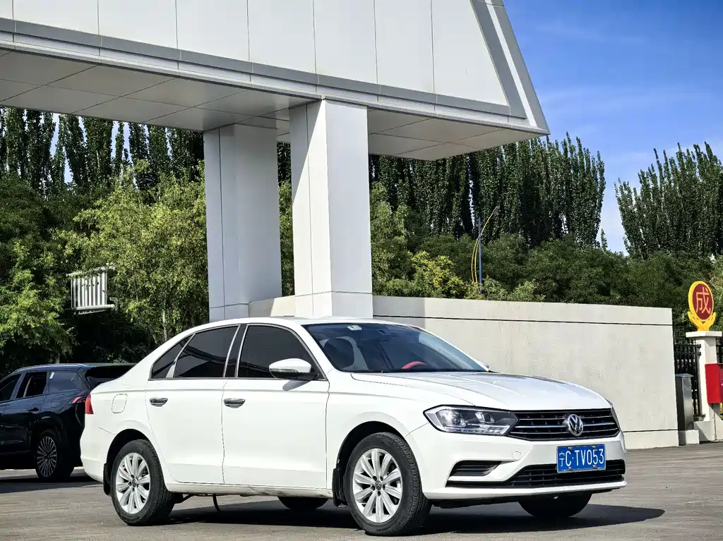 Volkswagen Bora 2021