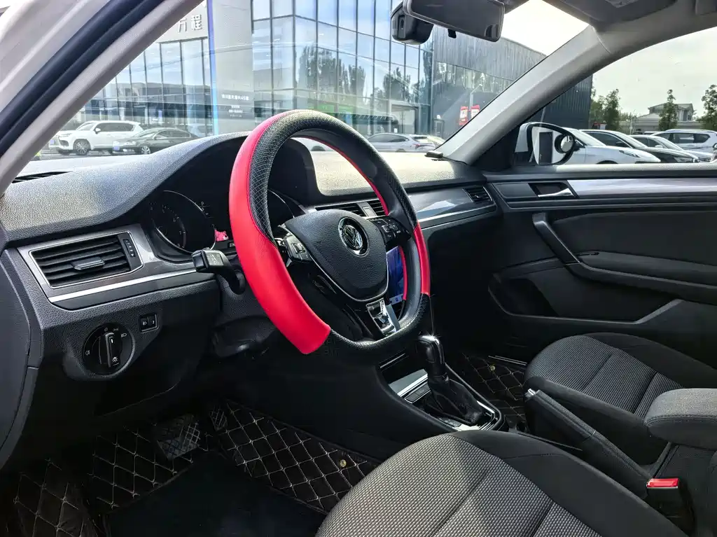 Volkswagen Bora 2021