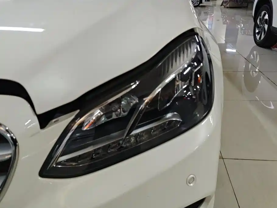 Mercedes-Benz E-Class 2015