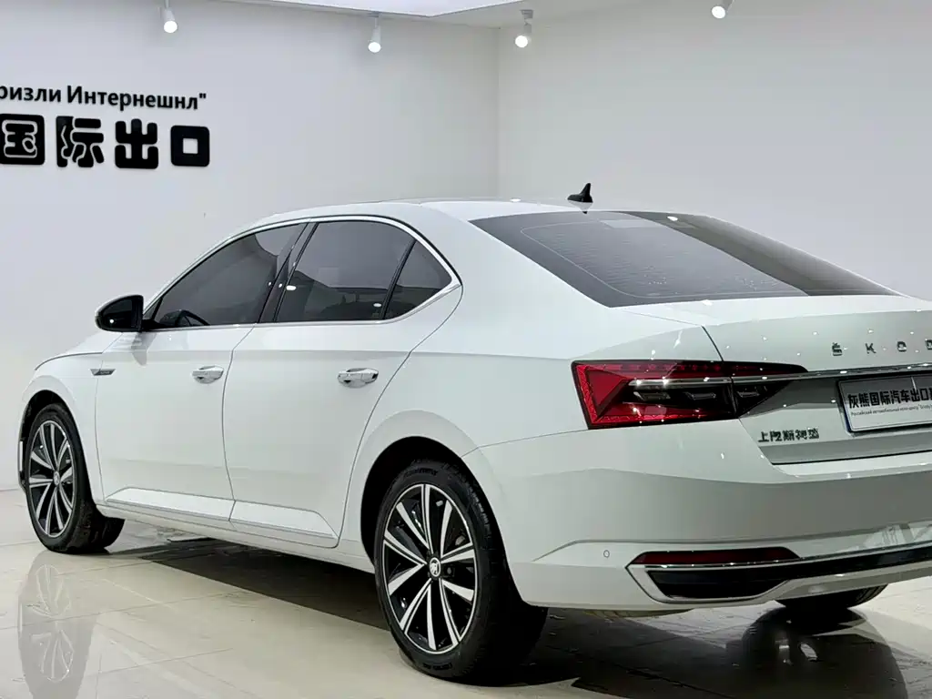 Skoda Superb 2023