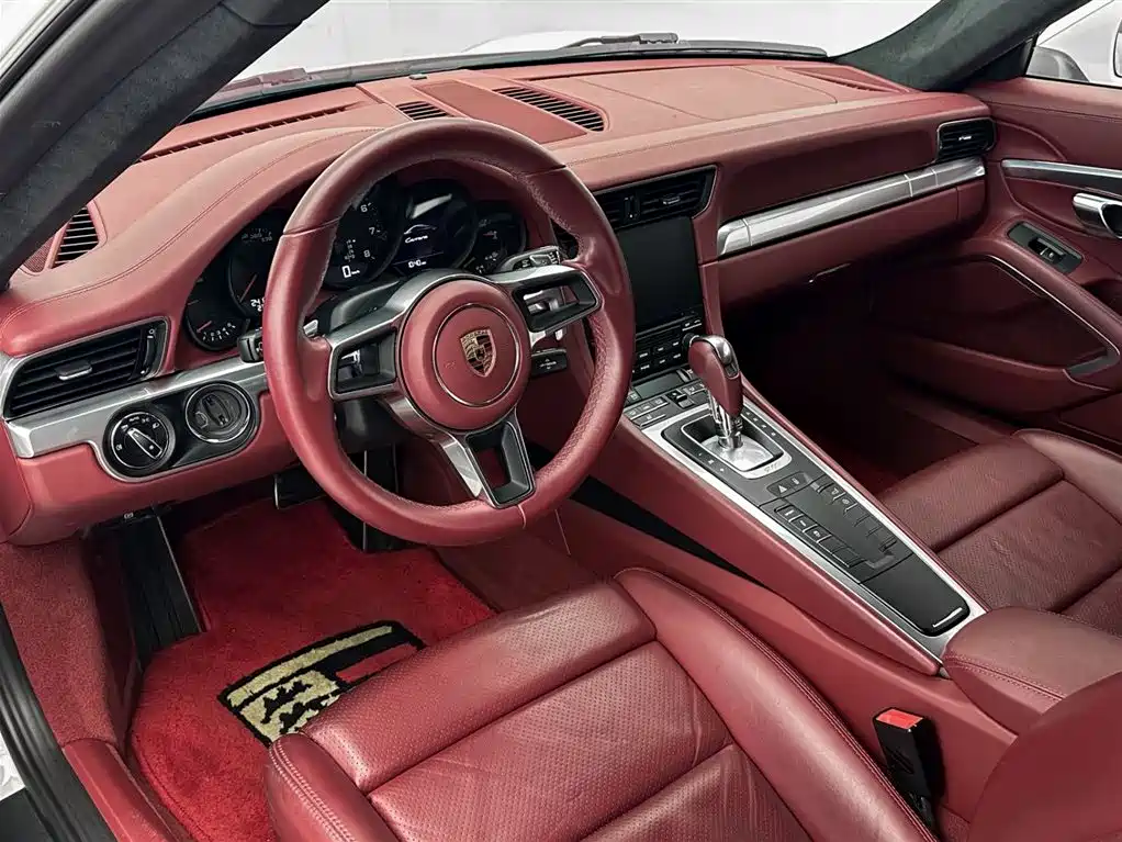 Porsche 911 2017 — фото 10