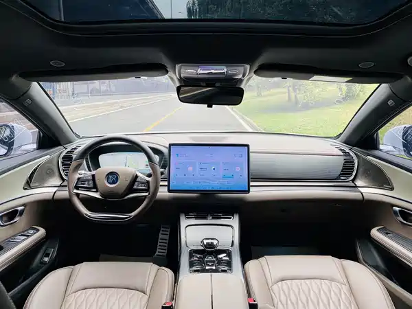 BYD Han 2024