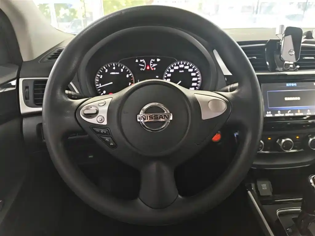 Nissan Sylphy 2017 — фото 11