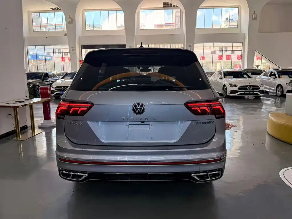 Volkswagen Tiguan L PHEV 2021 — фото 7