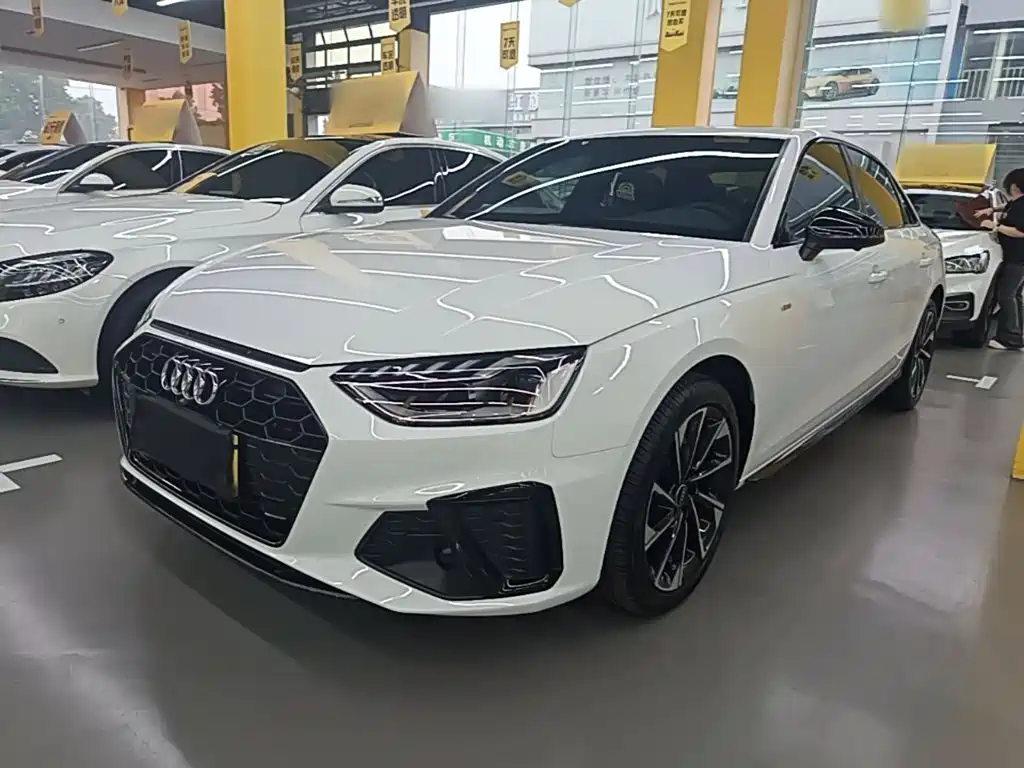 Audi A4L 2023 — фото 2