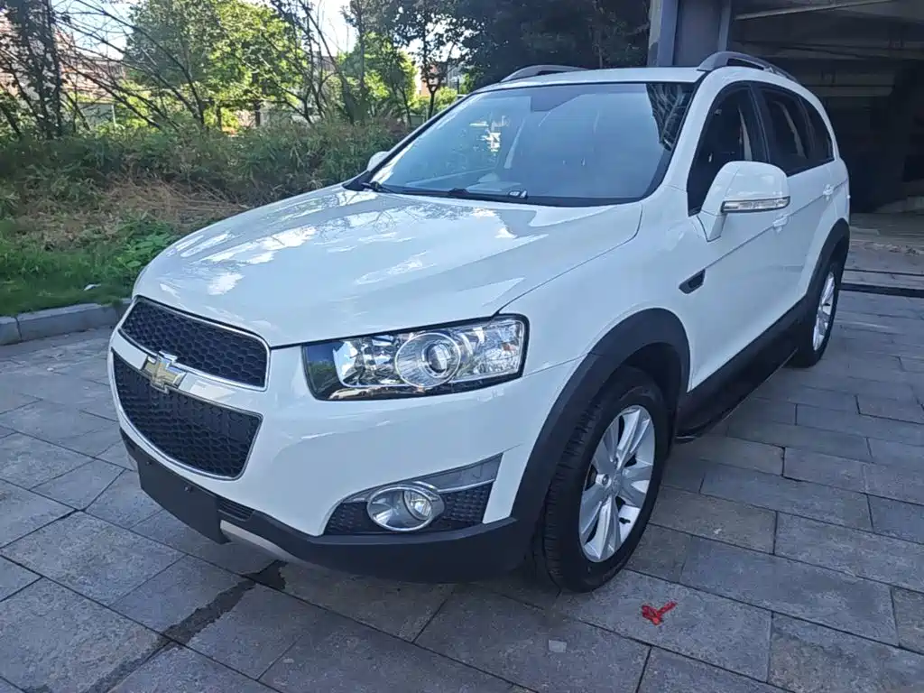 Chevrolet Captiva 2015 — фото 1