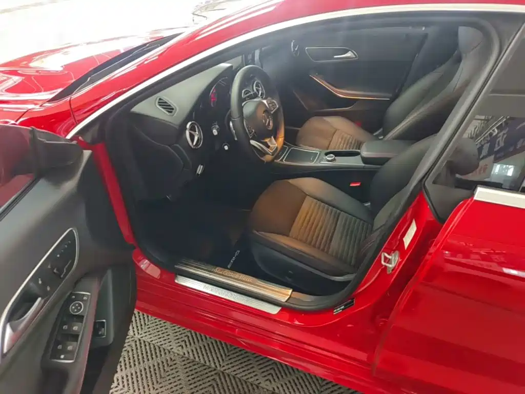 Mercedes-Benz CLA 2015 — фото 16