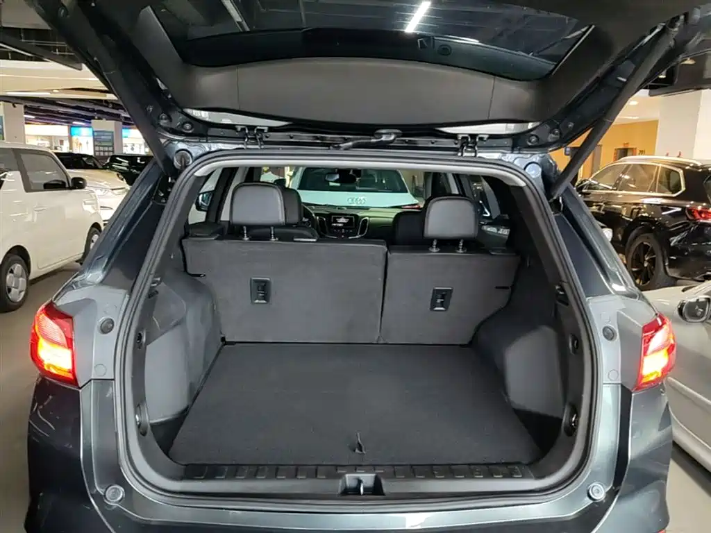 Chevrolet Equinox 2017 — фото 19
