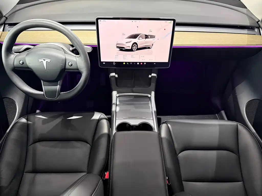 Tesla Model Y 2022 — фото 9