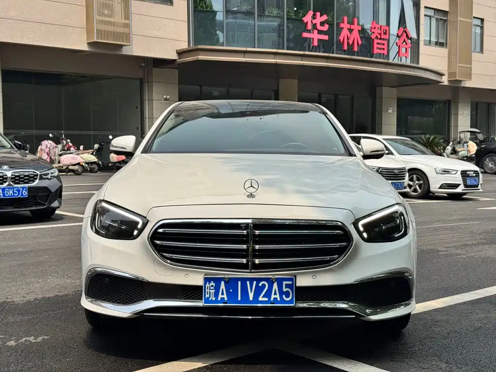 Mercedes-Benz E-Class 2023 — фото 2
