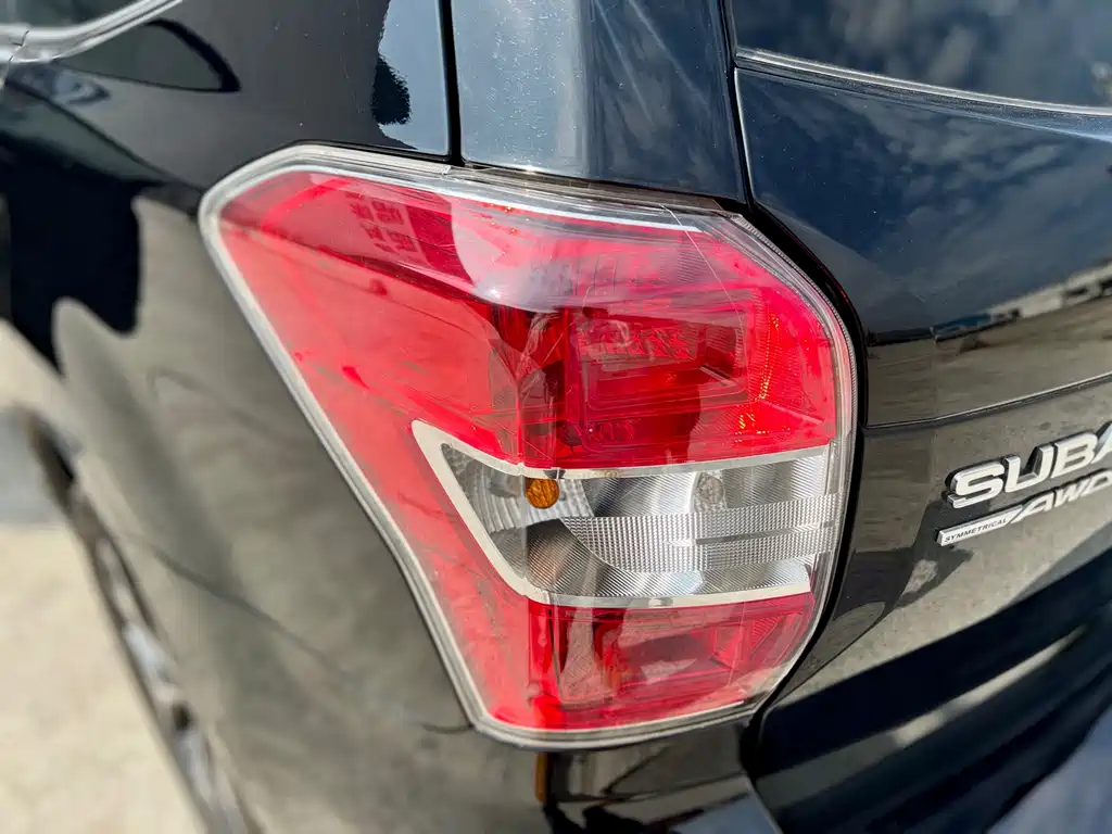 Subaru Forester 2016 — фото 12