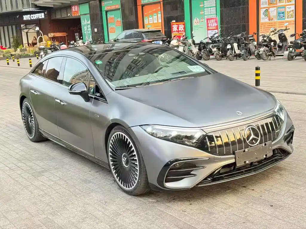 Mercedes-Benz EQS AMG 2025 — фото 2