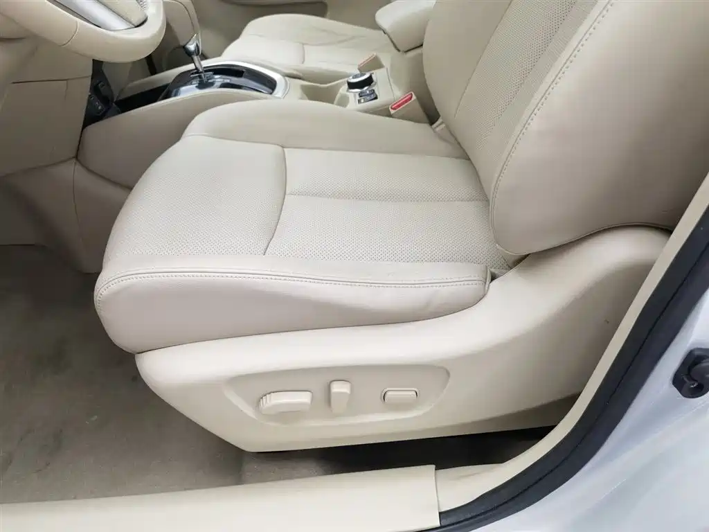 Nissan X-Trail 2015 — фото 20