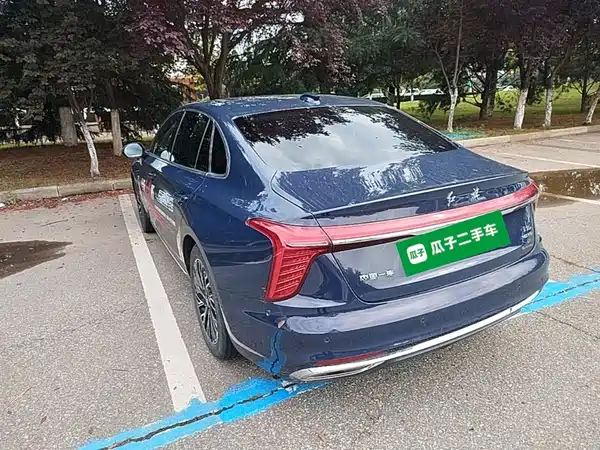 Hongqi H5 2024