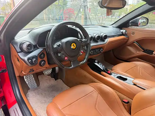 Ferrari F12berlinetta 2013