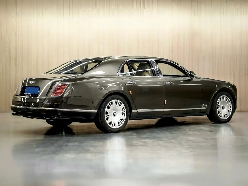 Bentley Mulsanne 2011 — фото 6