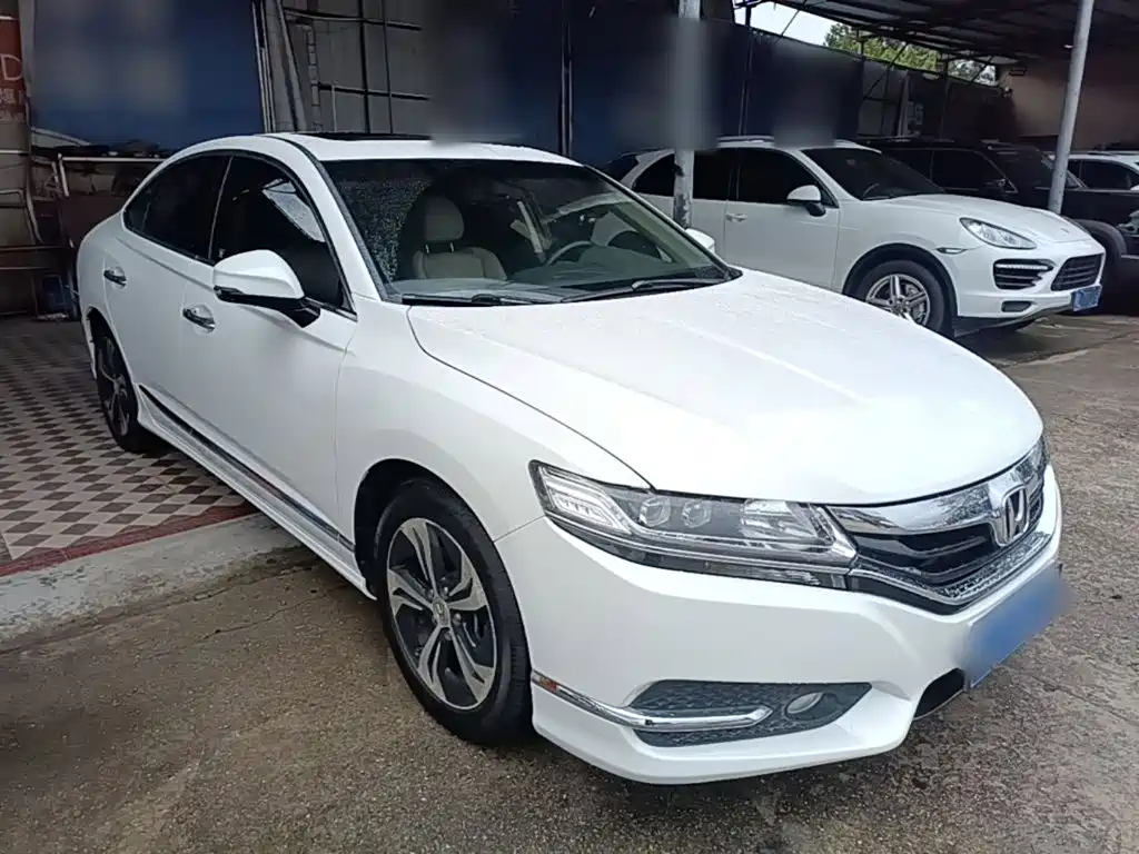Honda Spirior 2015 — фото 4