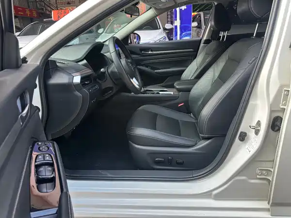 Nissan Teana 2021
