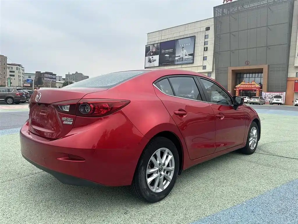 Mazda 3 Axela 2016 — фото 7