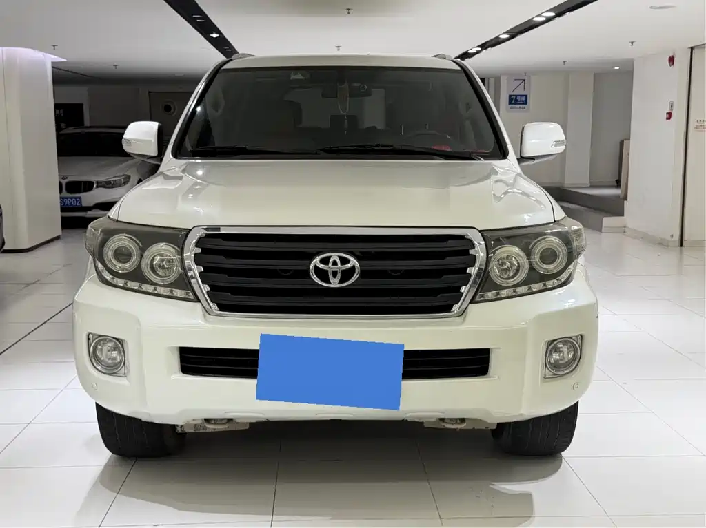 Toyota Land Cruiser 2014 — фото 2