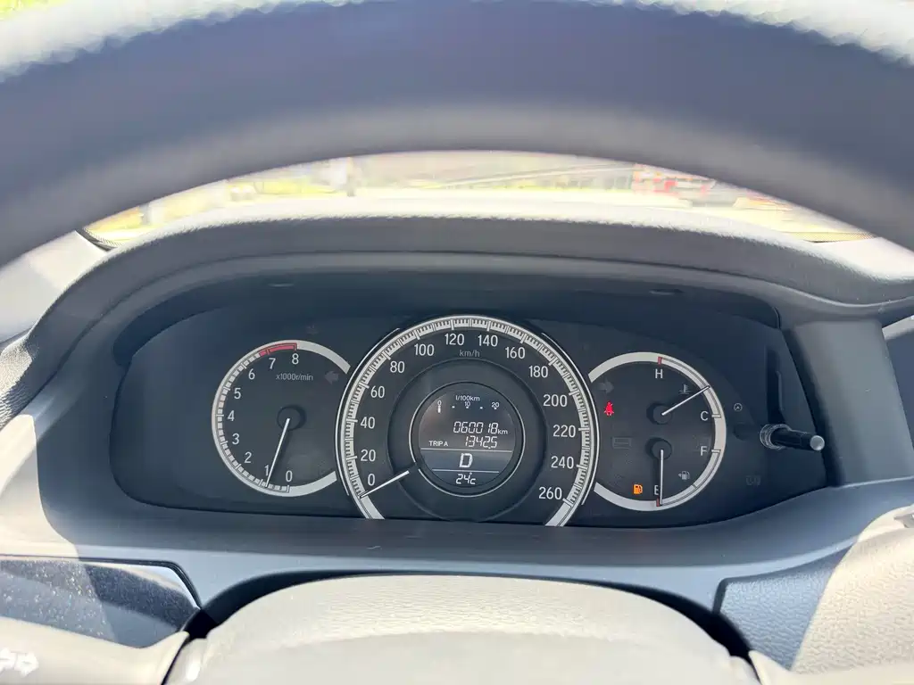 Honda Accord 2018 — фото 15