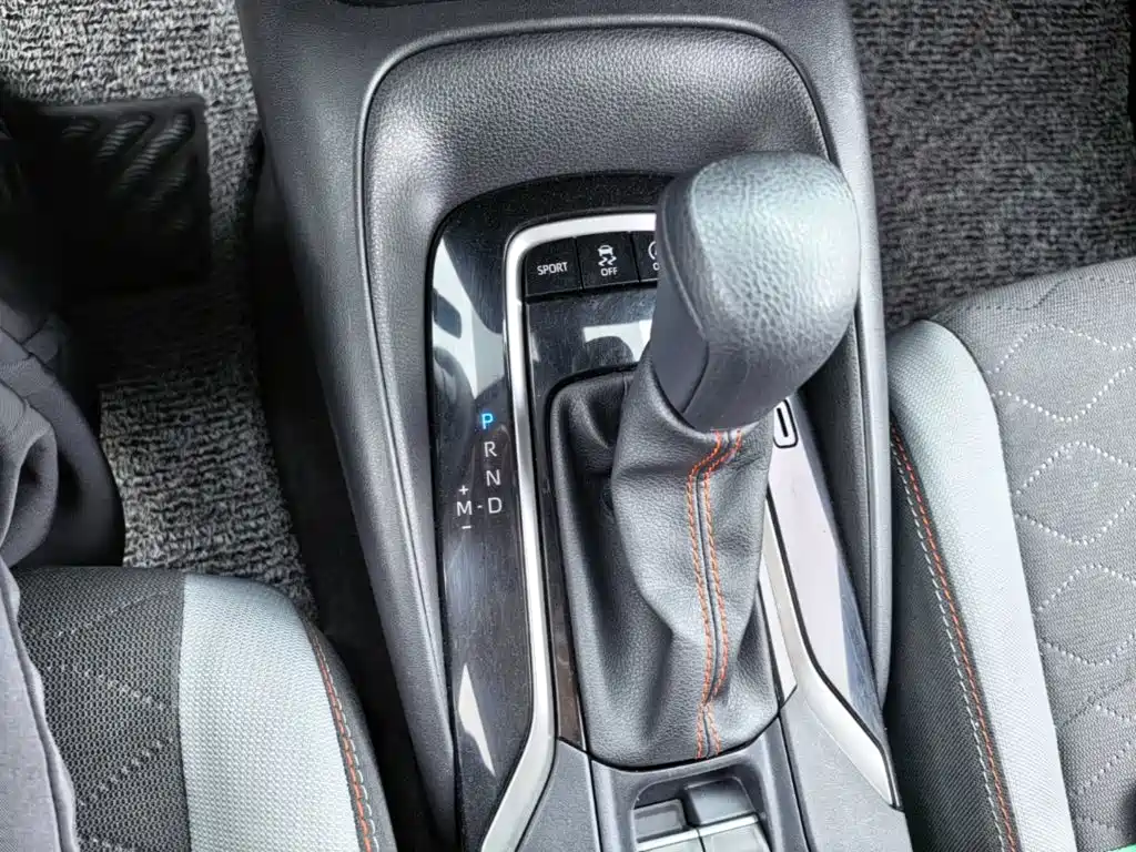 Toyota Corolla 2023 — фото 14