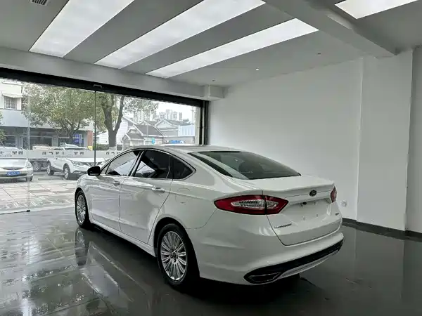 Ford Mondeo 2013