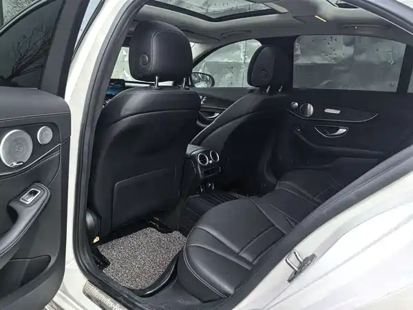 Mercedes-Benz C-Class 2020