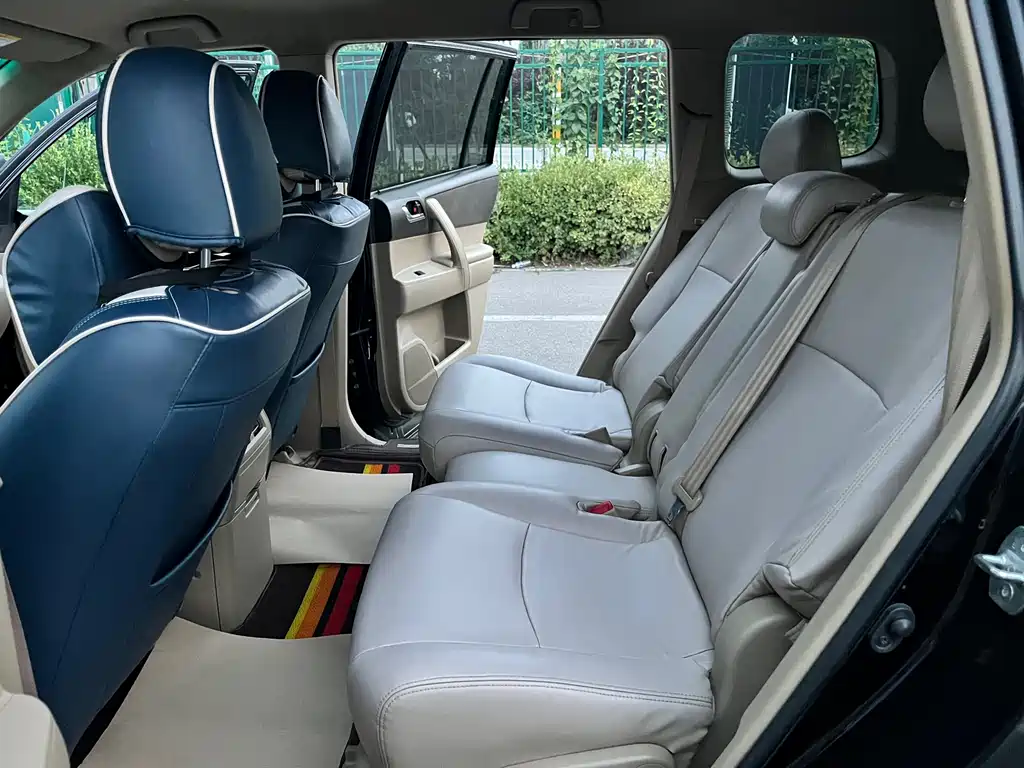 Toyota Highlander 2014 — фото 12