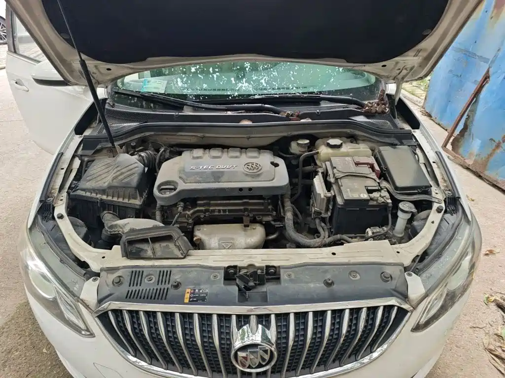 Buick Excelle 2016 — фото 17