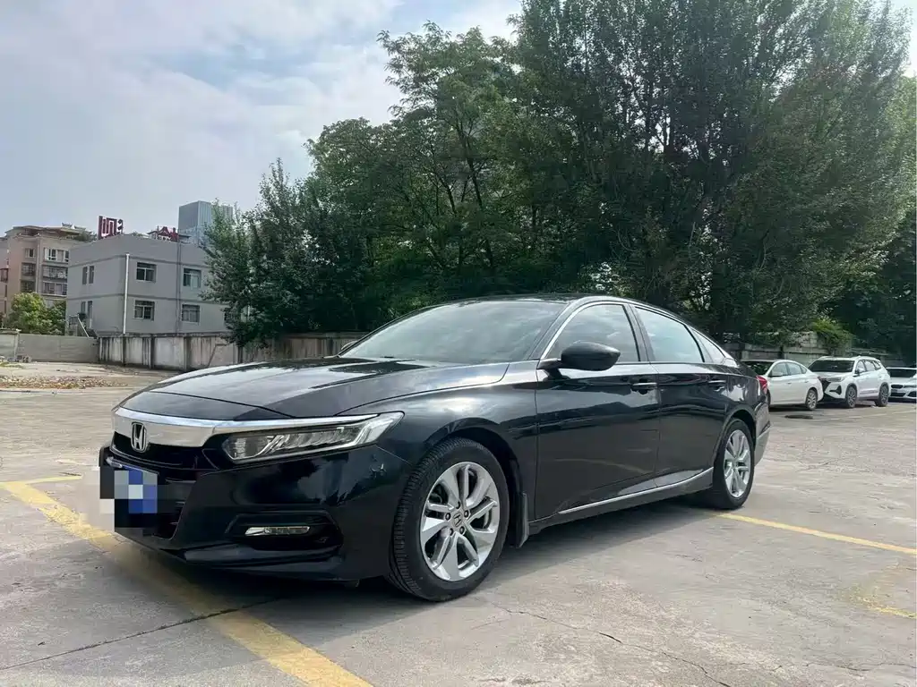 Honda Accord 2018 — фото 1