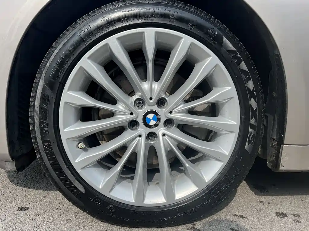 BMW 5 Series 2020 — фото 12