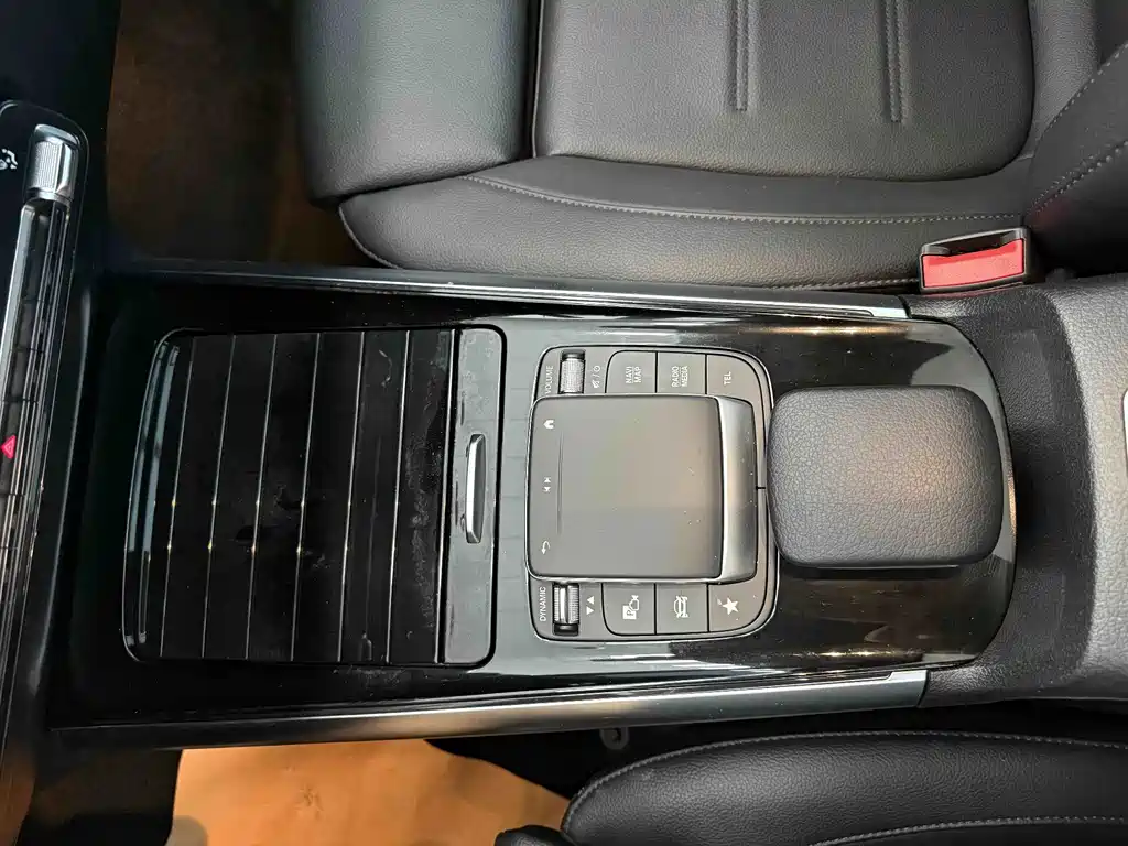 Mercedes-Benz GLA 2022 — фото 13
