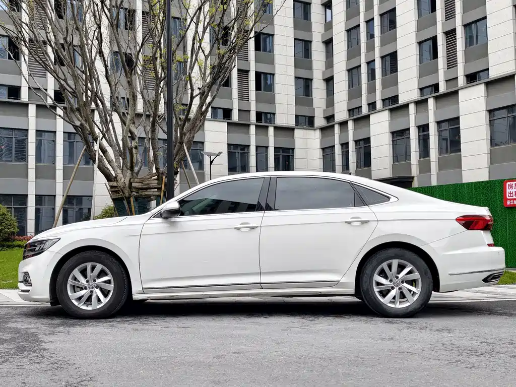 Volkswagen Passat 2020 — фото 2