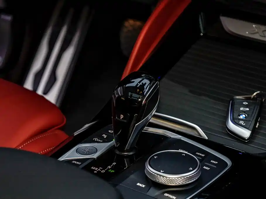BMW X4 2023 — фото 30