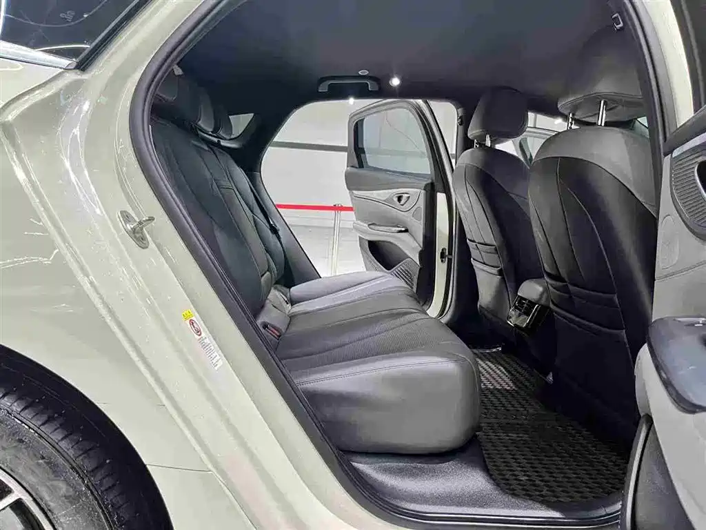 BYD Seal 2024 — фото 12