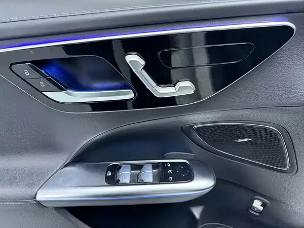 Mercedes-Benz C-Class 2023