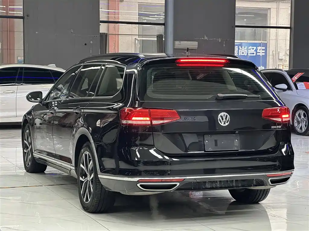 Volkswagen Viloran 2018 — фото 4