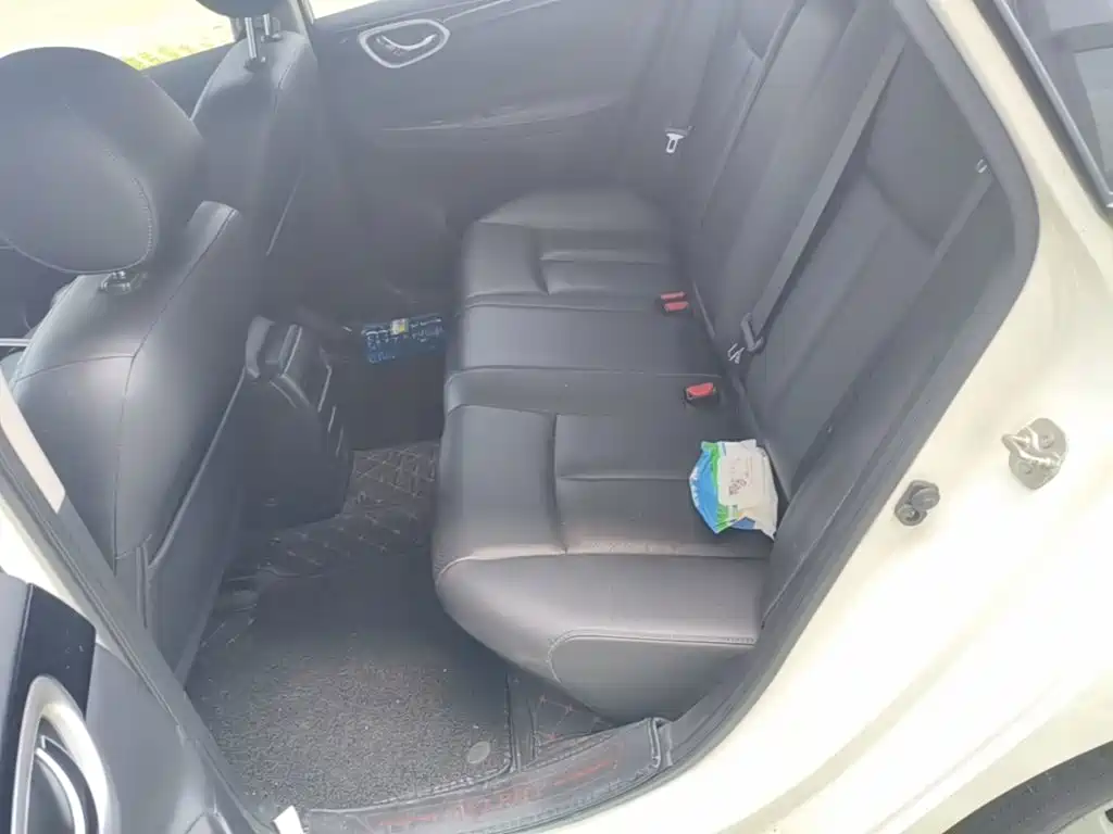 Nissan Sylphy 2019 — фото 17