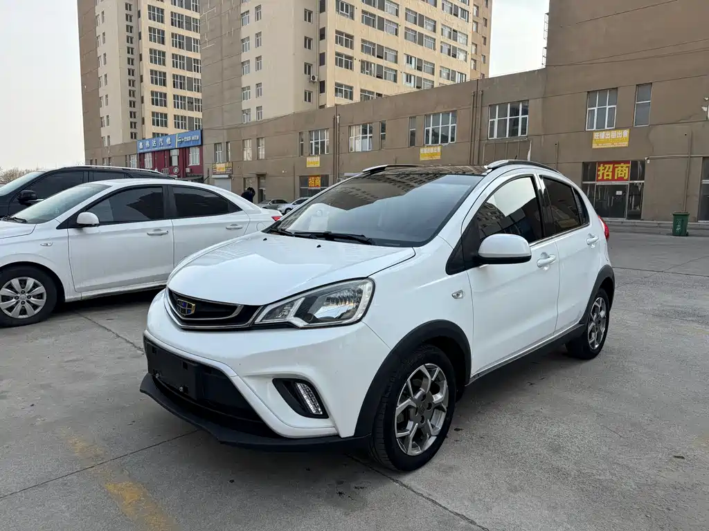 Geely Vision X1 2018 — фото 1