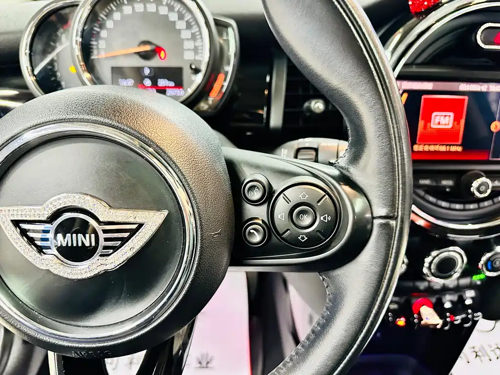 MINI Mini 2019 — фото 37
