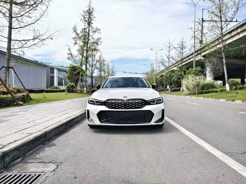 BMW 3 Series 2024