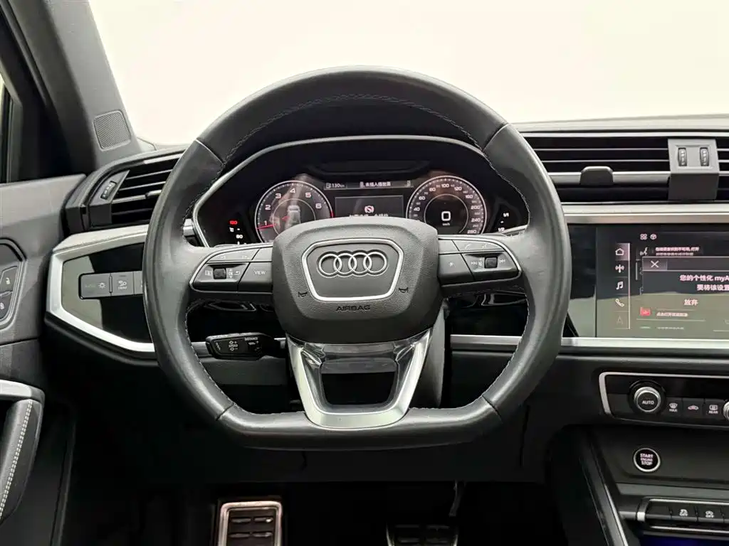 Audi Q3 2024 — фото 26