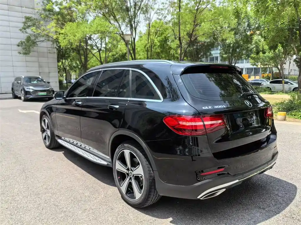 Mercedes-Benz GLC 2018 — фото 6