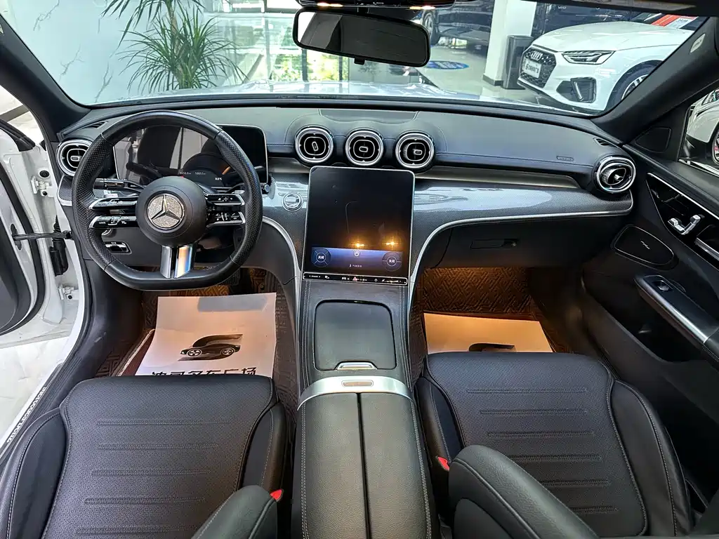 Mercedes-Benz C-Class 2023